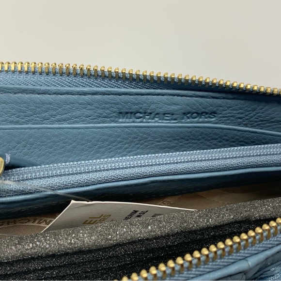 Michael Kors Blue Wallet - Picture 10 of 14